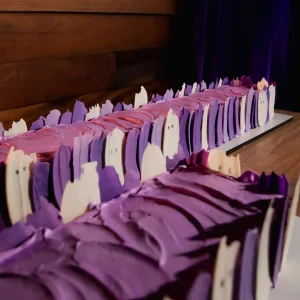 Evento empresarial do Aiqfome realizado pela Glue: Bolo de Aniversário do Aiqfome 18 anos